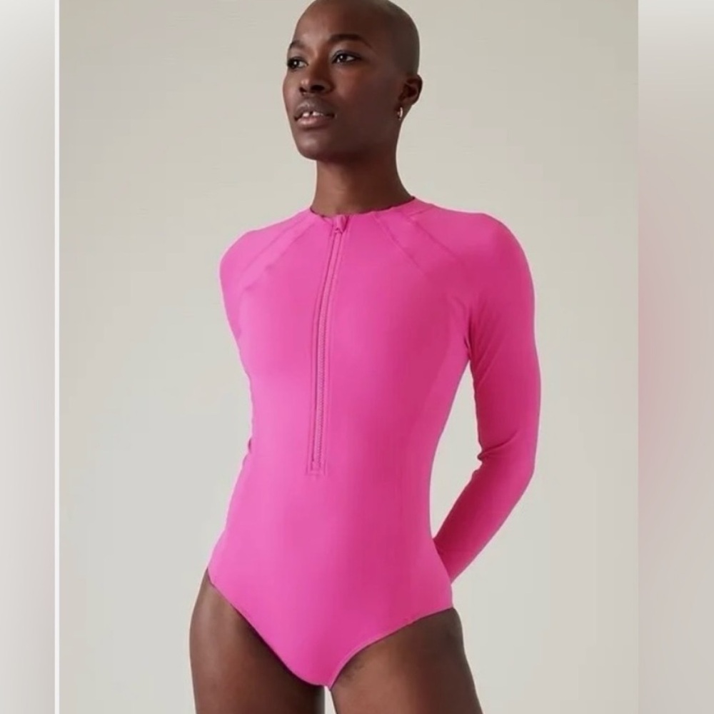 Athleta Bright Pink Long Sleeve Sun Shield Rashguard Swimsuit NWOT
